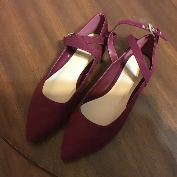 Forever21 faux suede flats